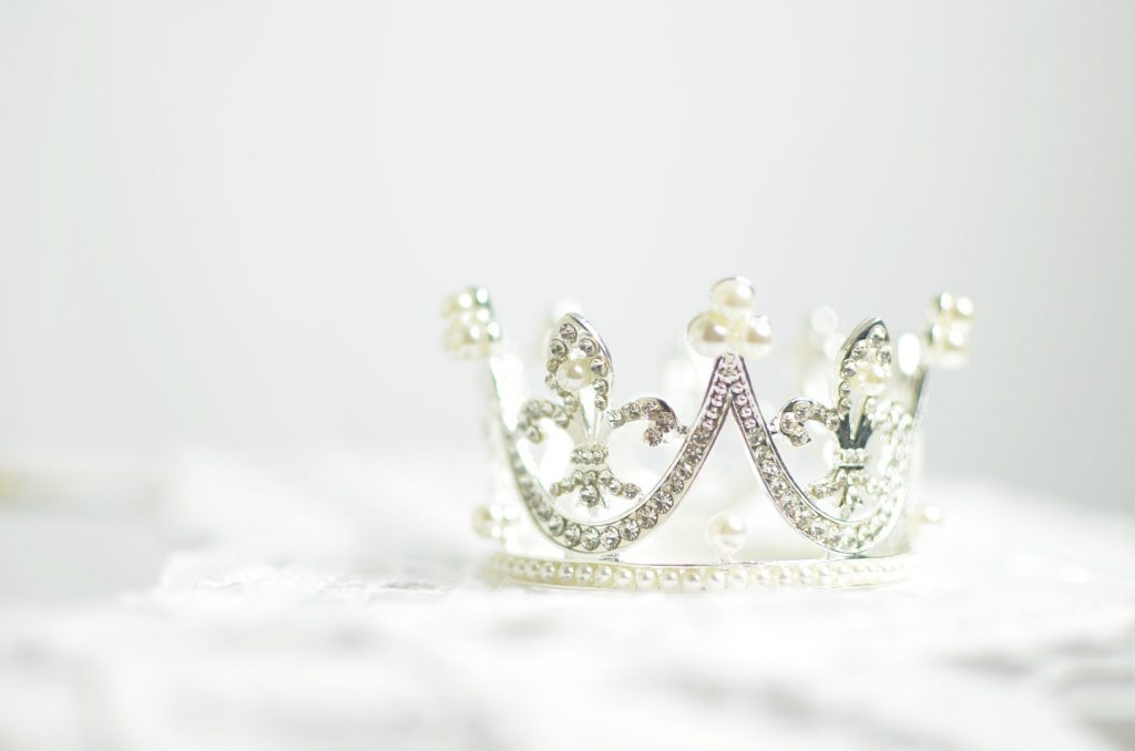 a silver crown